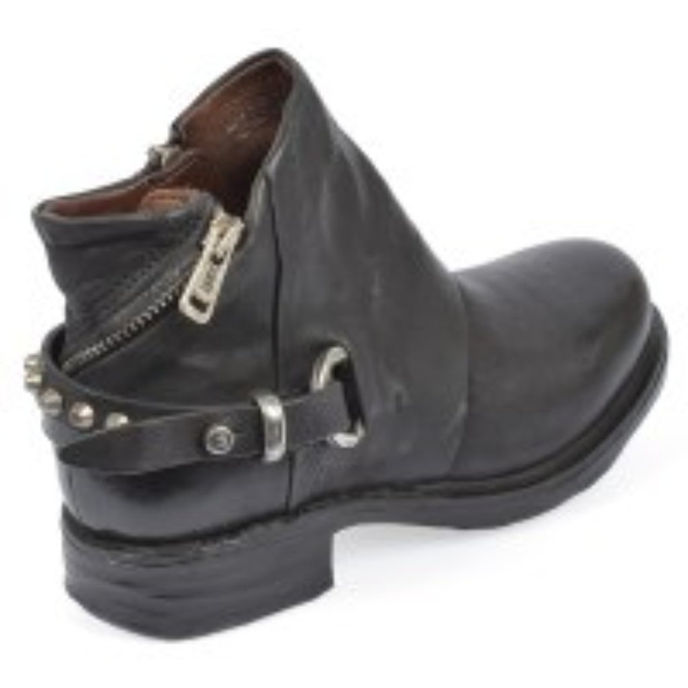 AS98 Simms Ankle Black bootie sz40